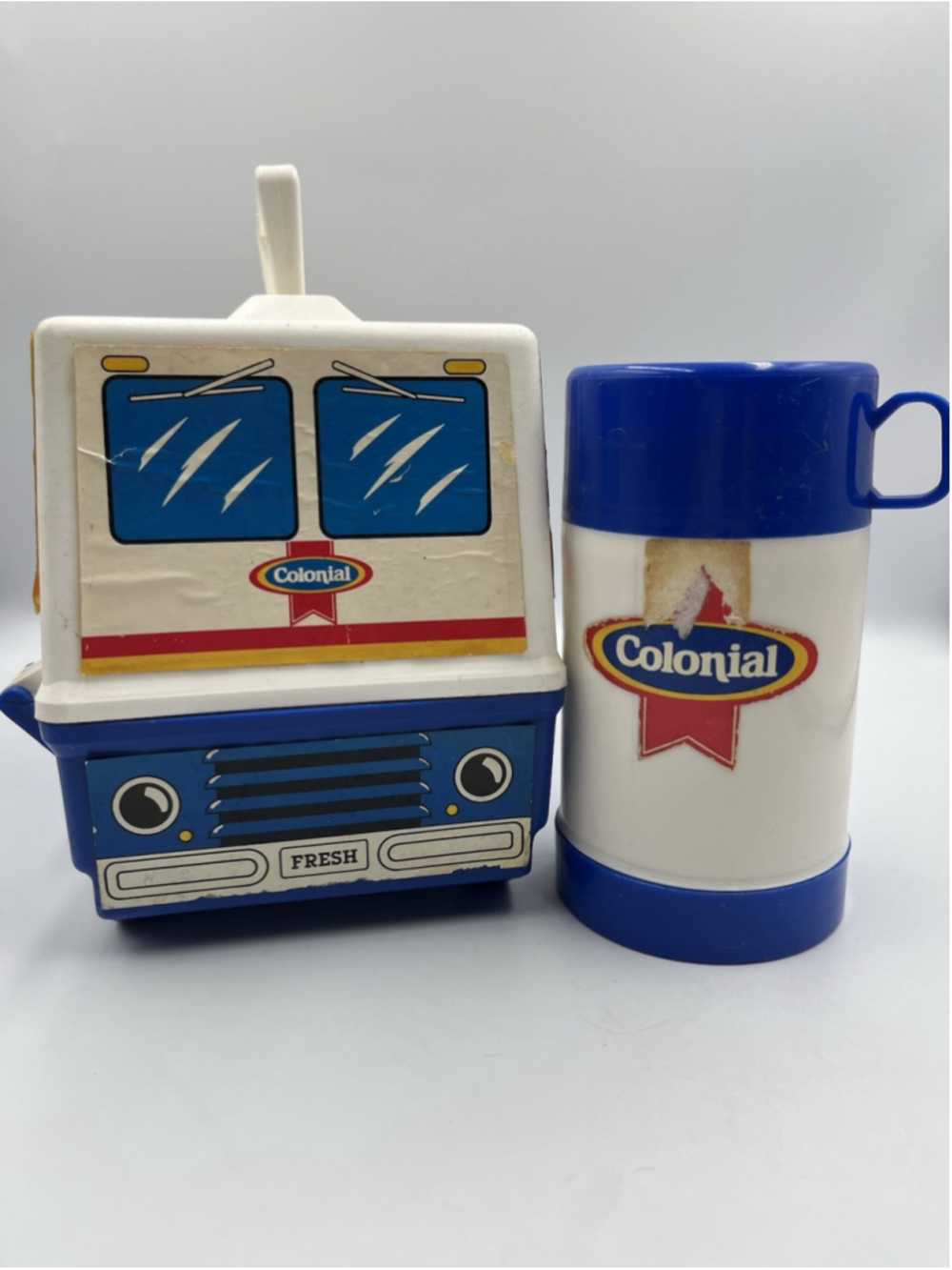 1984 COLONIAL BREAD VAN Shape Plastic LUNCHBOX Condition and THERMOS SEE ALL